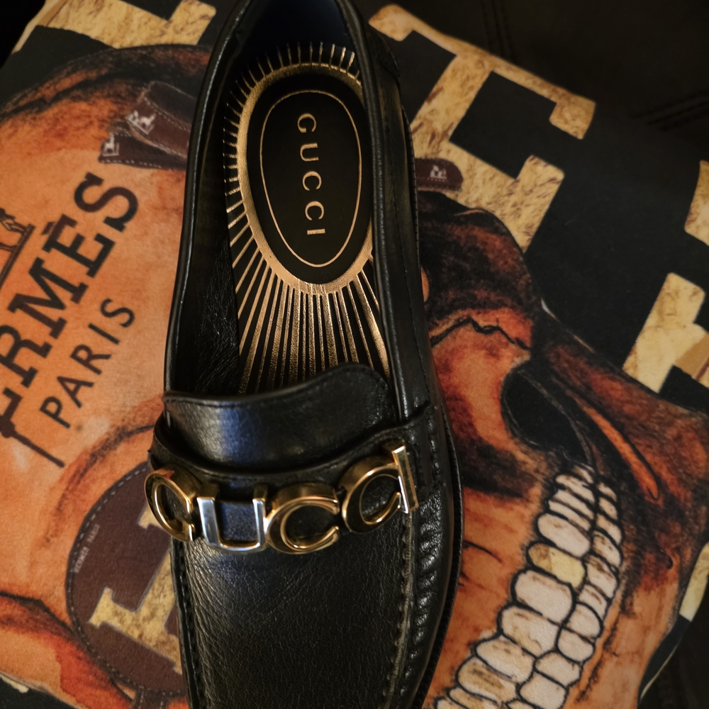 Gucci Black Loafers with Gold Accents 100% AUTHENTIC - Picture 4 of 10